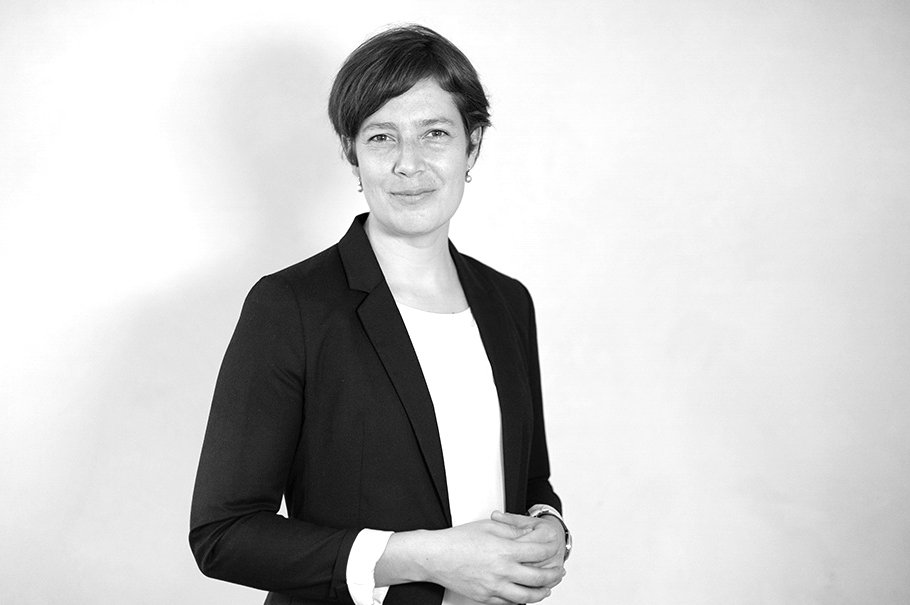 Angela
Ullmann