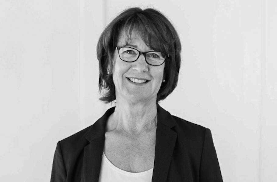 Claudine 
Tesan